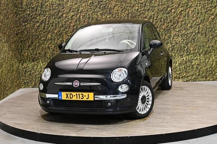 Zwart (metallic) Occasion 2014 Fiat 500 Lounge Hatchback | € 7.999 (Eerlijke prijs) - Afbeelding 1/4