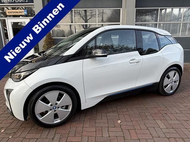 Wit (metallic) Gebruikt 2017 BMW i3 Basis Hatchback | € 13.950 (Eerlijke prijs) - Afbeelding 1/4