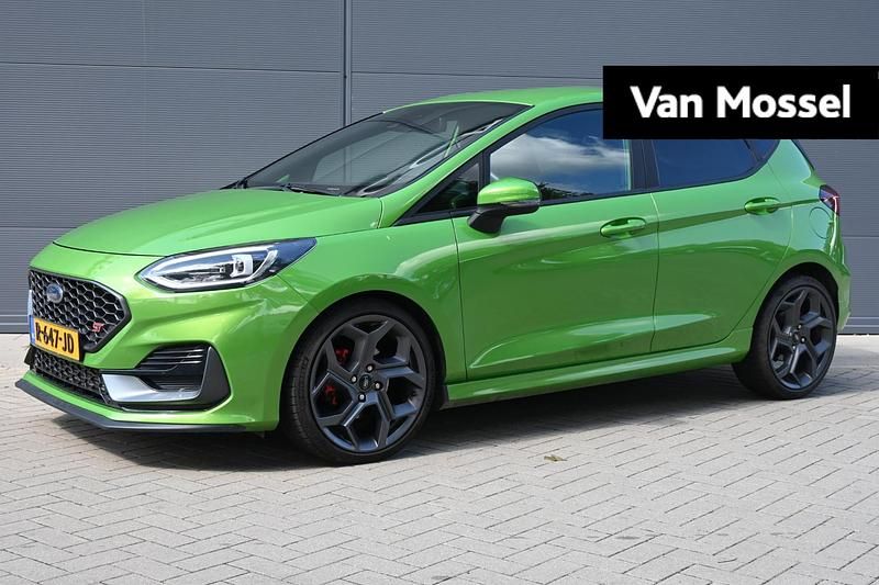 Groen Gebruikt 2022 Ford Fiesta Performance Edition Hatchback | € 30.940 - Afbeelding 1/4