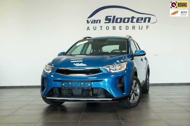 Blauw, metallic lak Gebruikt 2023 Kia Stonic SUV | € 22.950 (Iets duurder) - Afbeelding 1/4