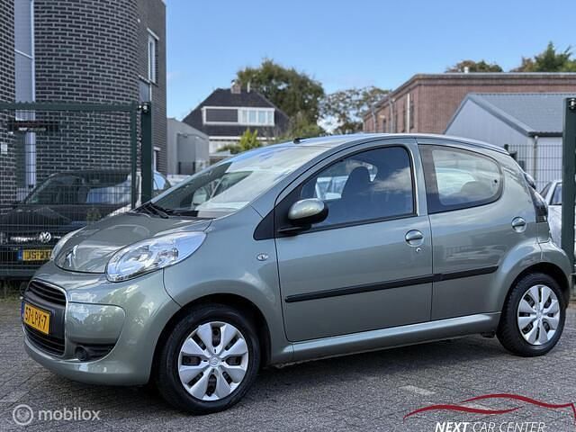 Groen Occasion 2010 Citroën C1 Hatchback | € 4.995 (Eerlijke prijs) - Afbeelding 1/4