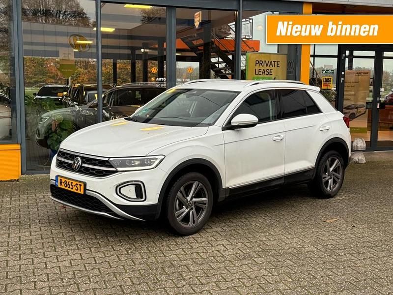 Wit Gebruikt 2022 VW T-Roc Style SUV | € 23.990 (Eerlijke prijs) - Afbeelding 1/2