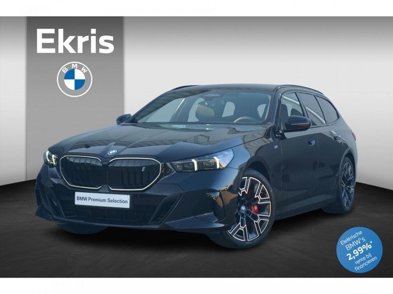 Carbon black metallic (zwart metallic) Gebruikt 2025 BMW i5 Comfort Edition Sedan | € 84.900 - Afbeelding 1/4