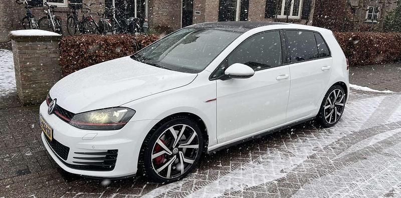 Occasion VW Golf VII GTI 230 PK (169 kW) 2014 Wit Stationwagen