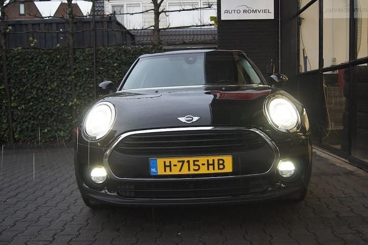 Occasion Mini One Clubman Chili 2017 Zwart (metallic) Stationwagen