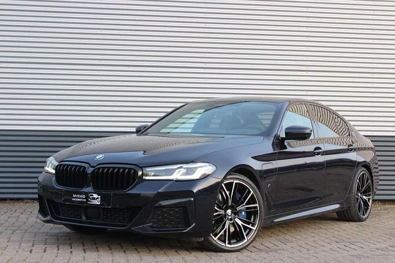 Occasion BMW 545e M Sport 286 PK (210 kW) 2021 Zwart Sedan