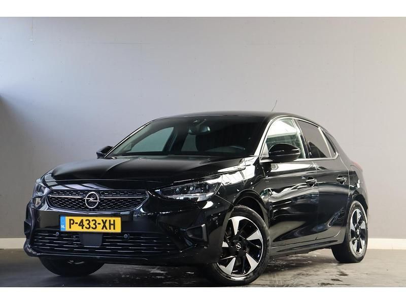 Zwart Gebruikt 2022 Opel Corsa-e GS Line Hatchback | € 18.445 (Eerlijke prijs) - Afbeelding 1/3