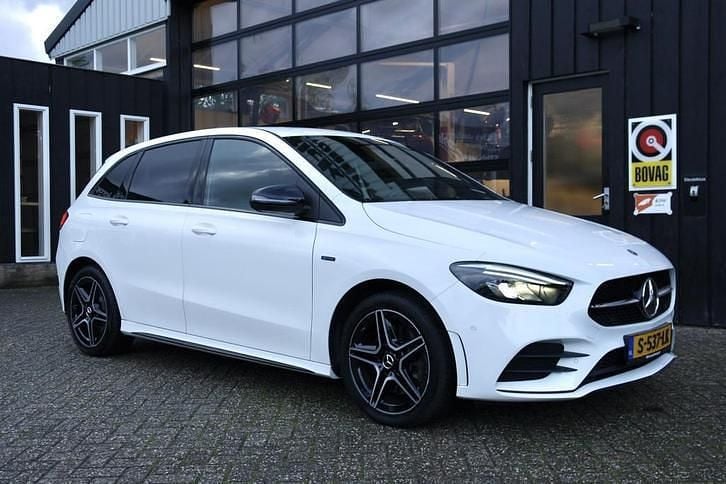 Occasion Mercedes B250e Business 218 PK (160 kW) 2020 Wit MPV