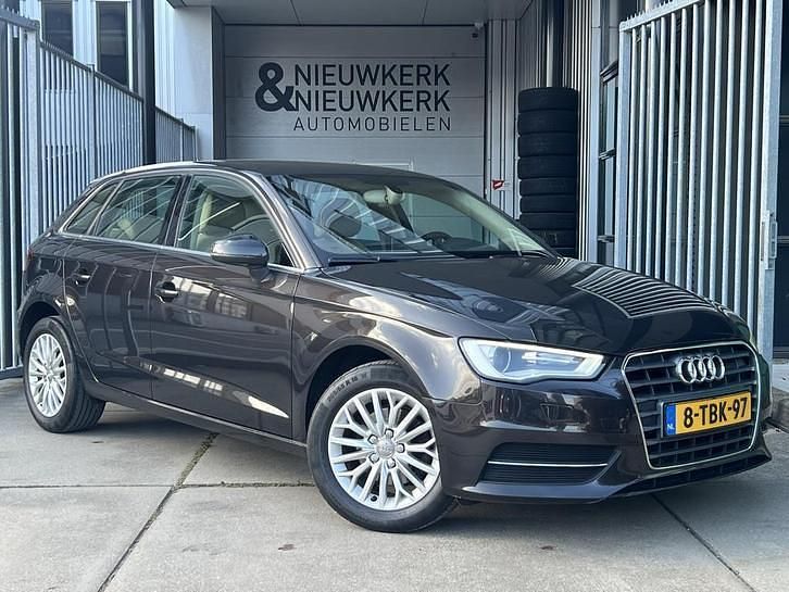 Occasion Audi A3 Ambiente 105 PK (77 kW) 2014 Bruin Hatchback