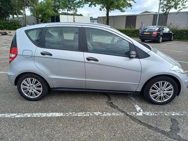 Occasion Mercedes A180 Classic 109 PK (80 kW) 2007 Grijs (metallic) MPV