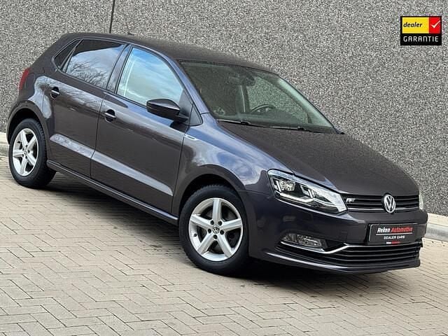 Grijs (metallic) Gebruikt 2016 VW Polo R-line Hatchback | € 12.499 (Eerlijke prijs) - Afbeelding 1/4