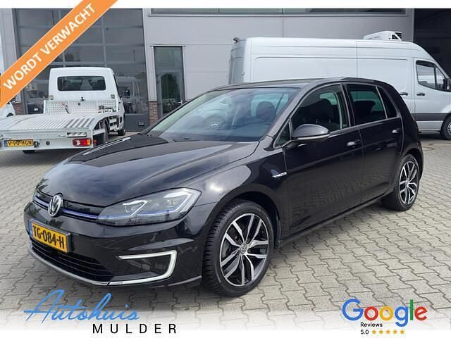 Zwart Gebruikt 2018 VW e-Golf Hatchback | € 11.399 (Eerlijke prijs) - Afbeelding 1/4