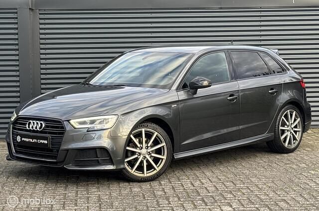 Occasion Audi A3 Sportback S-Line 150 PK (110 kW) 2019 Grijs Hatchback