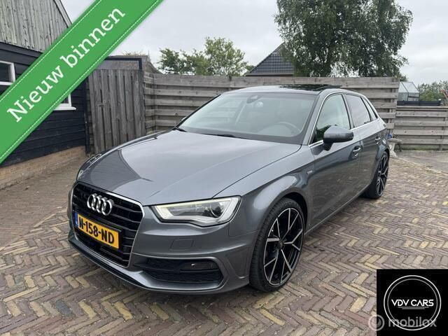 Grijs Gebruikt 2014 Audi A3 Sportback S-Line Hatchback | € 15.495 (Eerlijke prijs) - Afbeelding 1/4