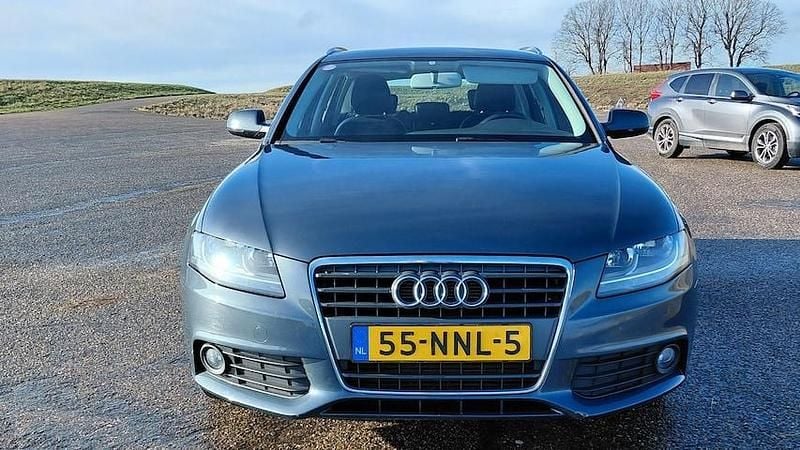 Occasion Audi A4 Business 2010 Grijs (metallic) Stationwagen