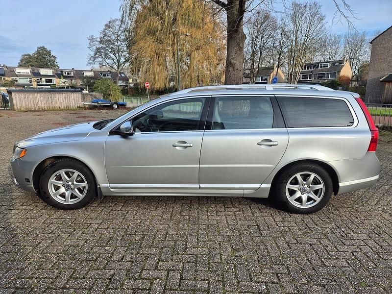 Occasion Volvo V70 R-Design Summum 200 PK (147 kW) 2008 Grijs (metallic) Stationwagen