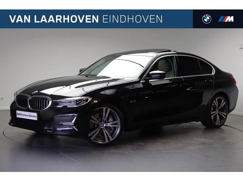 Occasion BMW 330e 184 PK (135 kW) 2022 Zwart Sedan