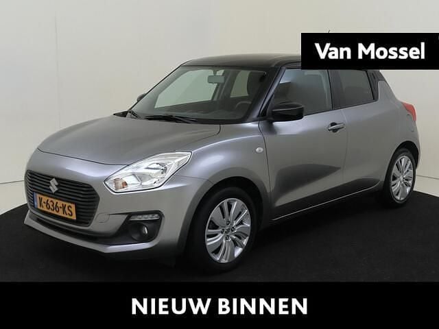 Grijs Gebruikt 2021 Suzuki Swift Hatchback | € 16.440 (Goede deal) - Afbeelding 1/4