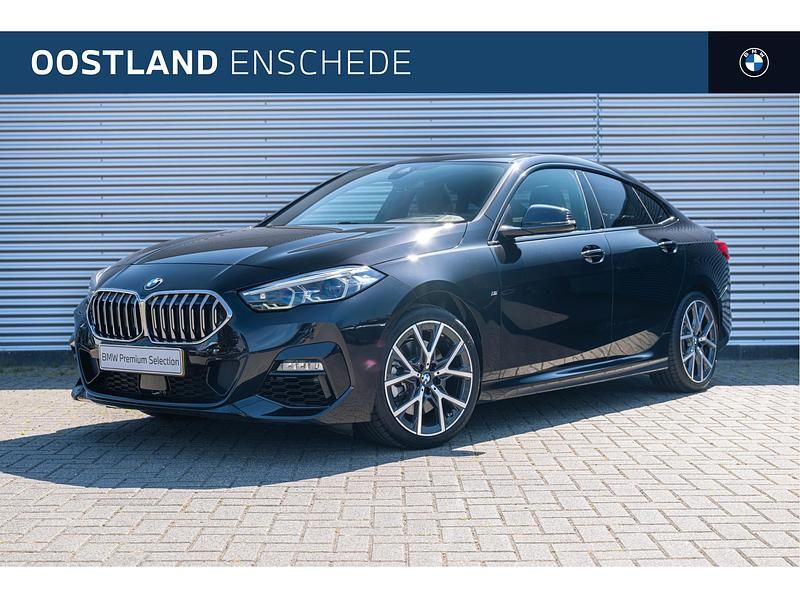Zwart Gebruikt 2024 BMW 220 Comfort Edition Coupé | € 38.950 (Eerlijke prijs) - Afbeelding 1/4