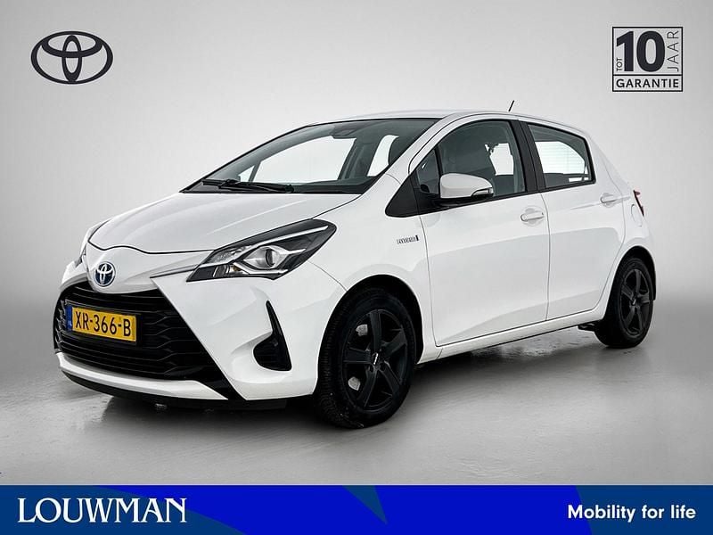 Wit Gebruikt 2019 Toyota Yaris Hybrid Active Hatchback | € 15.445 (Goede deal) - Afbeelding 1/4