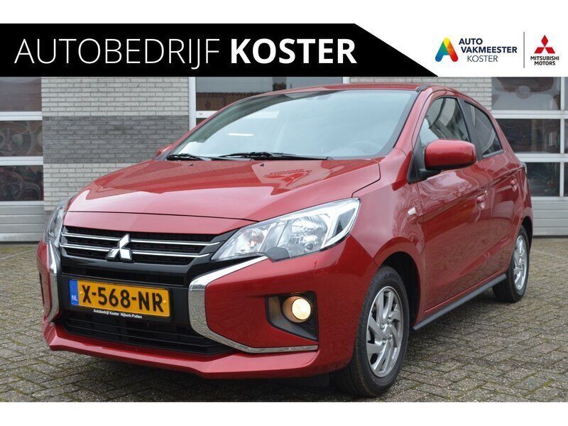 Rood Gebruikt 2024 Mitsubishi Space Star Hatchback | € 18.990 - Afbeelding 1/4