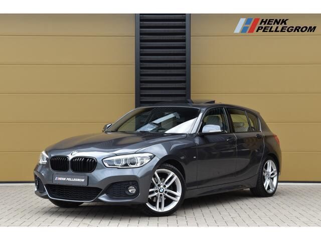 Grijs Gebruikt 2017 BMW 120 Executive Hatchback | € 18.950 (Eerlijke prijs) - Afbeelding 1/4