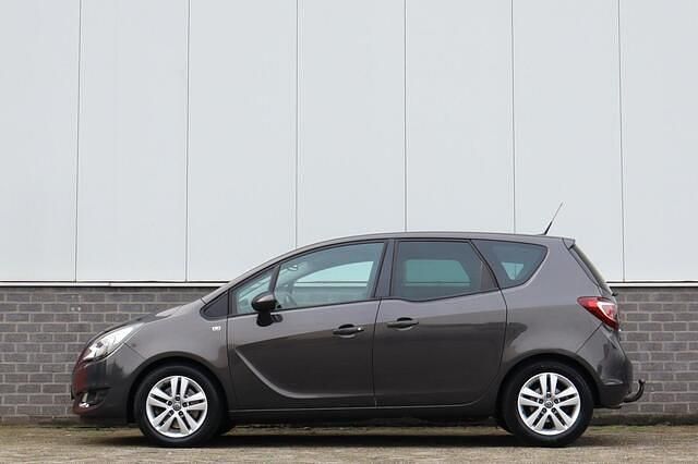 Occasion Opel Meriva Design Edition 140 PK (102 kW) 2015 Grijs MPV