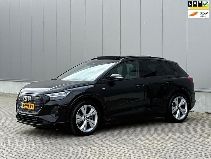 Occasion Audi Q4 e-tron Competition 150 kW (204 PK) 2021 Zwart SUV