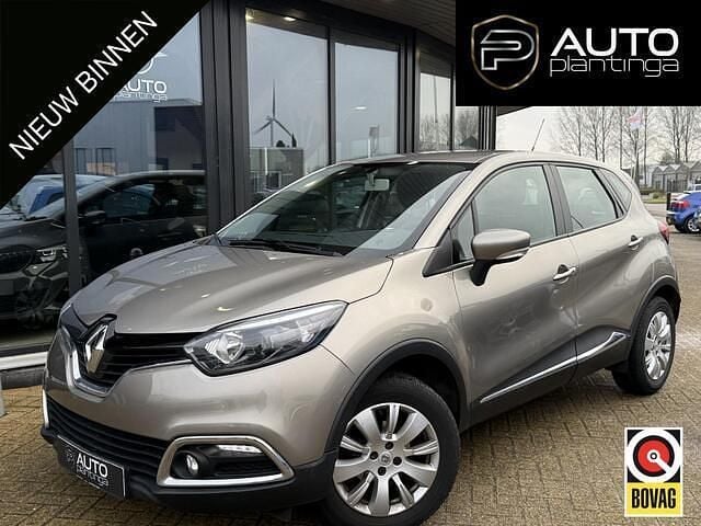 Bruin Gebruikt 2013 Renault Captur Expression SUV | € 7.695 (Eerlijke prijs) - Afbeelding 1/4