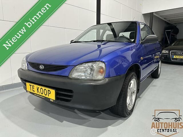 Blauw Gebruikt 1999 Daihatsu Charade Hatchback | € 1.740 - Afbeelding 1/4