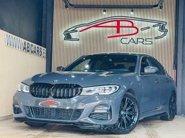 Grijs Gebruikt 2021 BMW 318 M Performance Sedan | € 29.990 (Goede deal) - Afbeelding 1/4