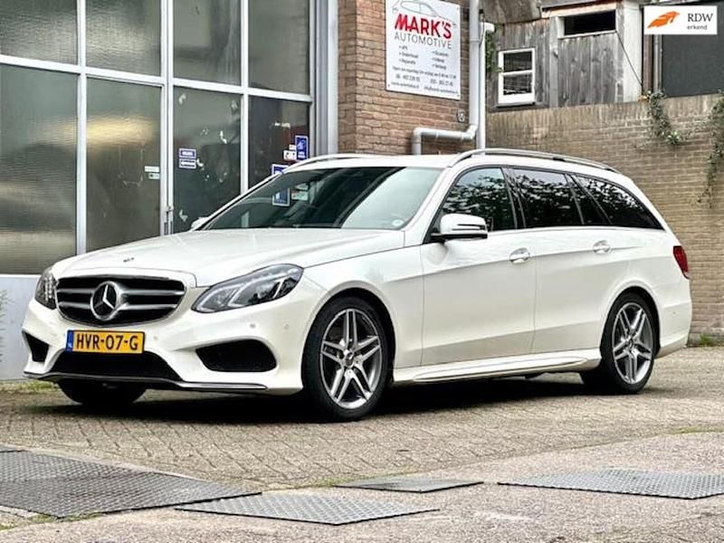 Wit Gebruikt 2014 Mercedes E300 Avantgarde Stationwagen | € 23.995 - Afbeelding 1/4