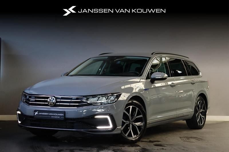 Grijs Occasion 2022 VW Passat Business Stationwagen | € 25.895 (Eerlijke prijs) - Afbeelding 1/4