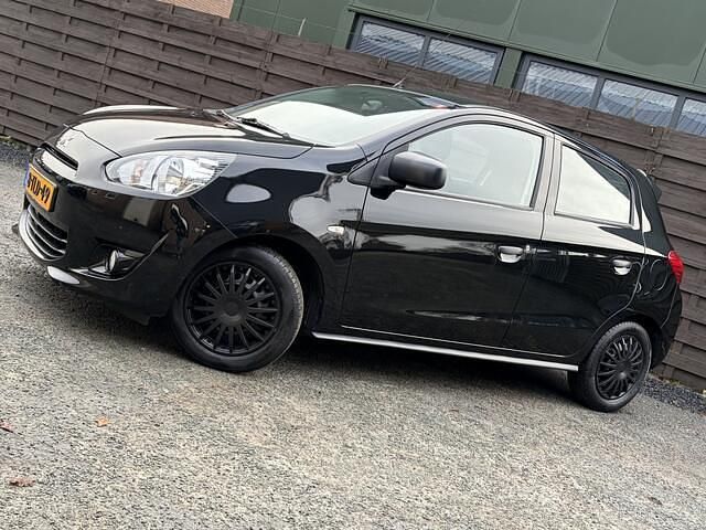 Occasion Mitsubishi Space Star Inform 71 PK (52 kW) 2014 Zwart Hatchback