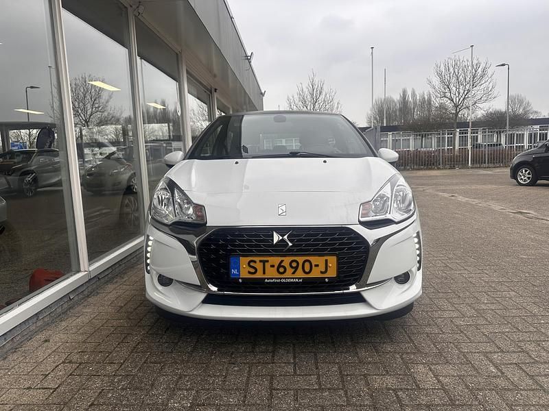 Occasion DS Automobiles DS3 Chic 82 PK (60 kW) 2018 Wit Hatchback