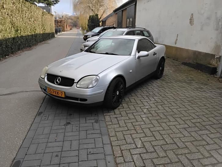 Occasion 1998 Mercedes SLK200 Cabriolet | € 1.750 (Eerlijke prijs) - Afbeelding 1/4