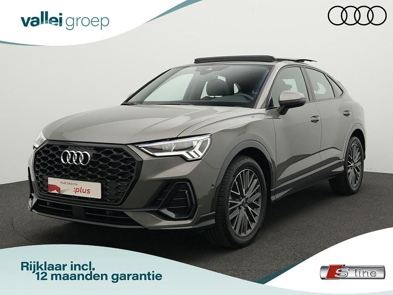 Grijs, metallic lak Gebruikt 2024 Audi Q3 Sportback Advanced SUV | € 50.900 (Duur) - Afbeelding 1/4