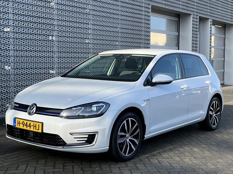 Occasion VW e-Golf 100 kW (136 PK) 2020 Wit Hatchback