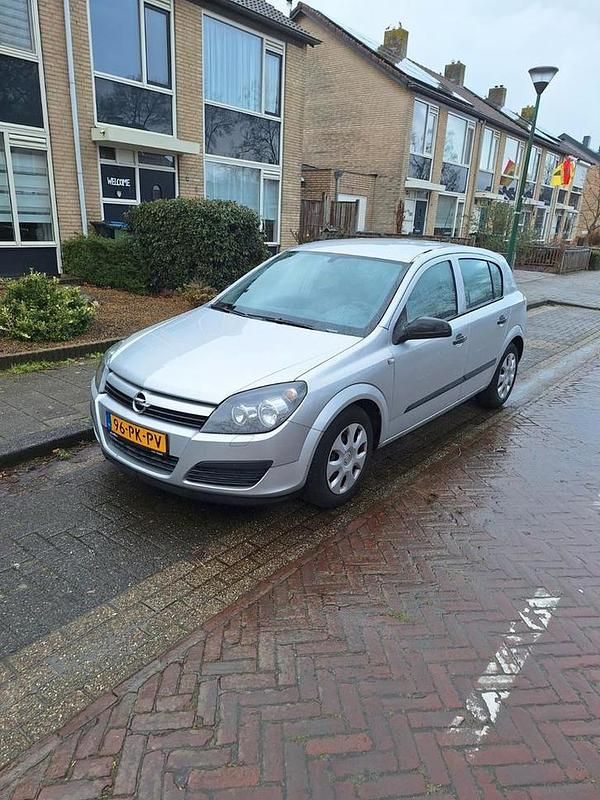 Occasion Opel Astra Enjoy 2004