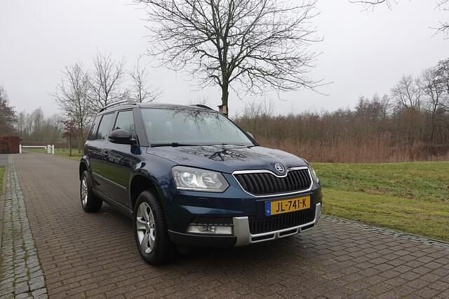 Occasion Skoda Yeti Outdoor Ambition 126 PK (92 kW) 2016 Blauw SUV