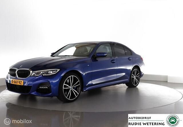 Blauw Gebruikt 2021 BMW 330 Executive Sedan | € 36.950 (Iets duurder) - Afbeelding 1/4
