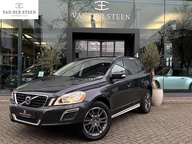 Grijs Gebruikt 2012 Volvo XC60 Kinetic SUV | € 15.750 (Eerlijke prijs) - Afbeelding 1/4