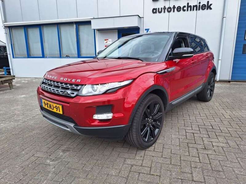Rood, metallic lak Gebruikt 2013 Land Rover Range Rover evoque Pure SUV | € 19.900 (Eerlijke prijs) - Afbeelding 1/4