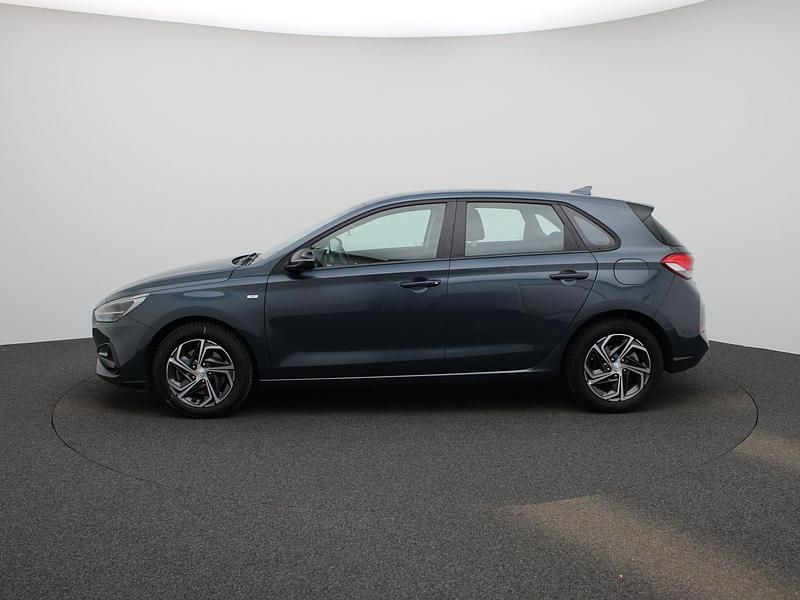 Occasion Hyundai i30 Comfort 120 PK (88 kW) 2021 Blauw Hatchback