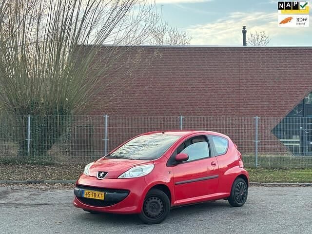 Rood Gebruikt 2006 Peugeot 107 Hatchback | € 1.450 (Super prijs) - Afbeelding 1/4