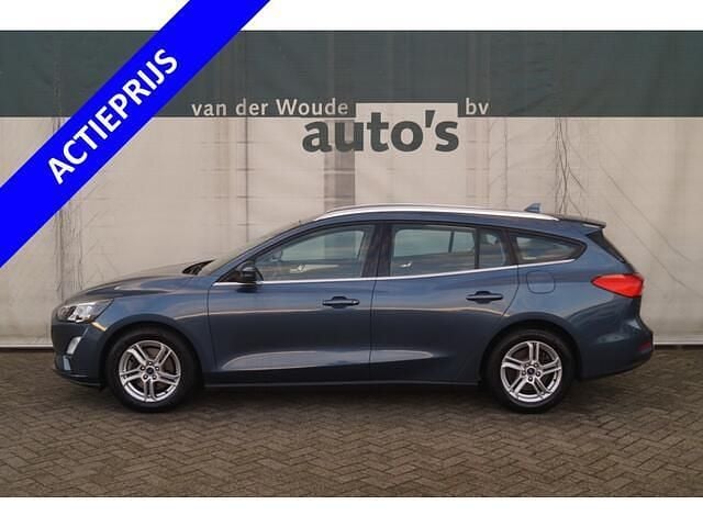 Blauw (metallic) Gebruikt 2022 Ford Focus Business Edition Stationwagen | € 13.400 (Goede deal) - Afbeelding 1/4