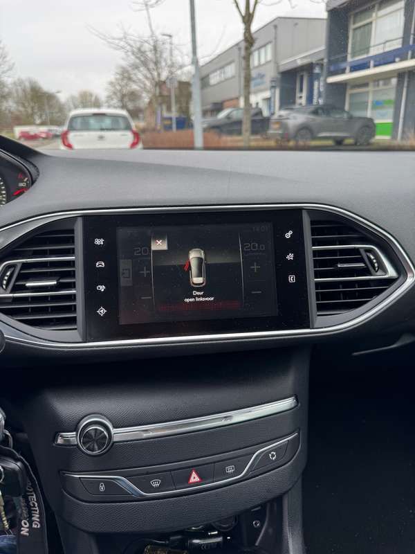 Grijs Gebruikt 2014 Peugeot 308 Active Hatchback | € 4.000 (Eerlijke prijs) - Afbeelding 1/4