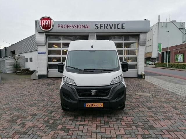 Wit Gebruikt 2023 Fiat Ducato Van | € 30.950 (Duur) - Afbeelding 1/4