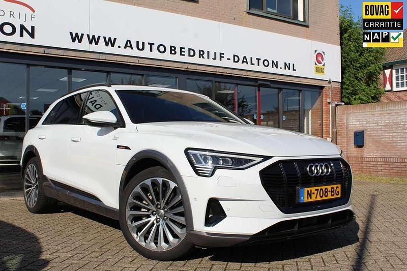 Wit Gebruikt 2020 Audi e-tron S-Line SUV | € 33.950 (Goede deal) - Afbeelding 1/4