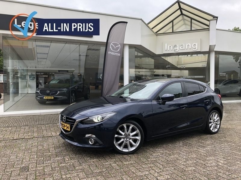 Blauwdeep chrystal blue Gebruikt 2014 Mazda 3 Hatchback | € 9.800 (Iets duurder) - Afbeelding 1/4